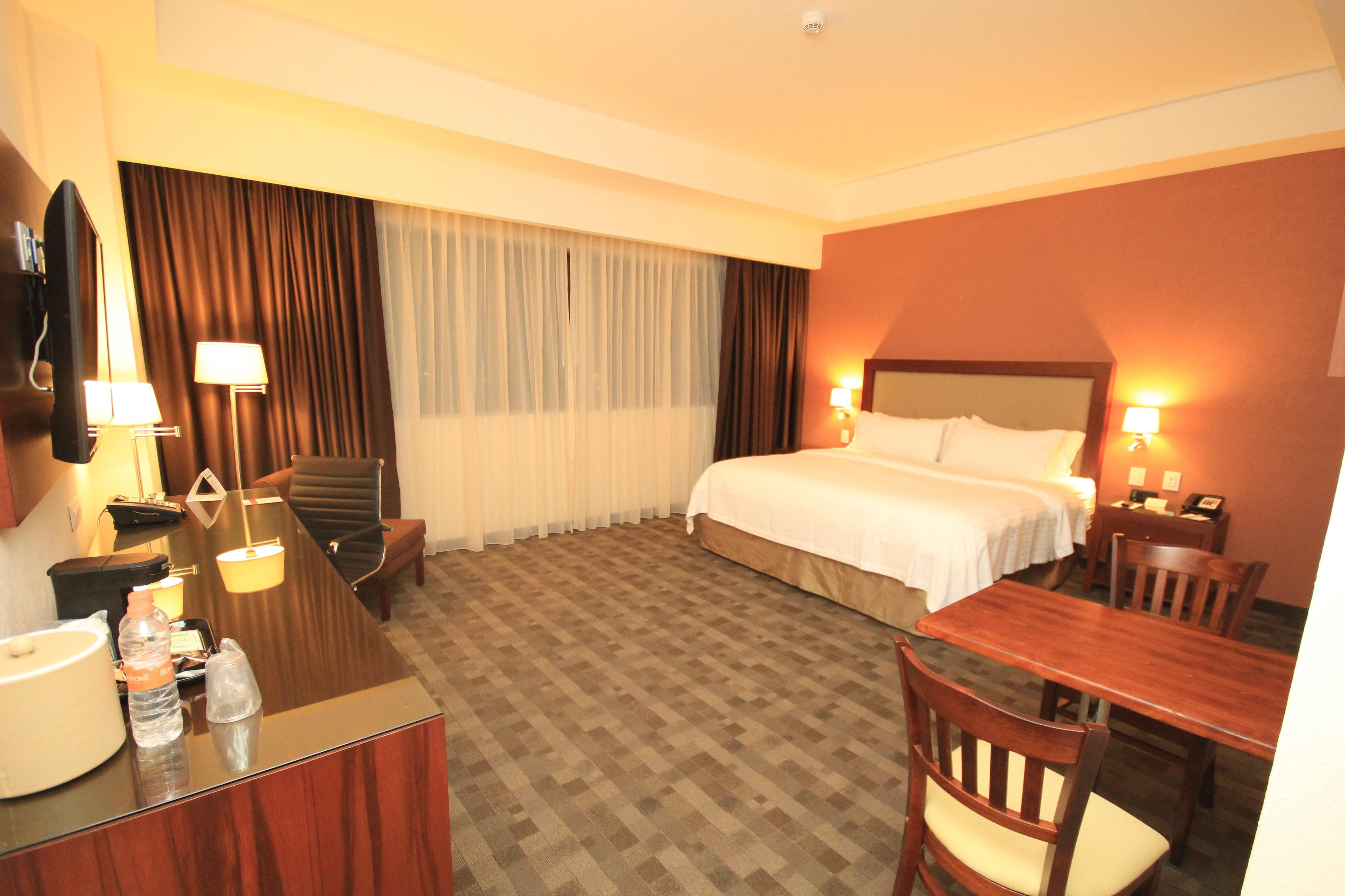 Holiday Inn & Suites Plaza Mayor By Ihg Leon Luaran gambar