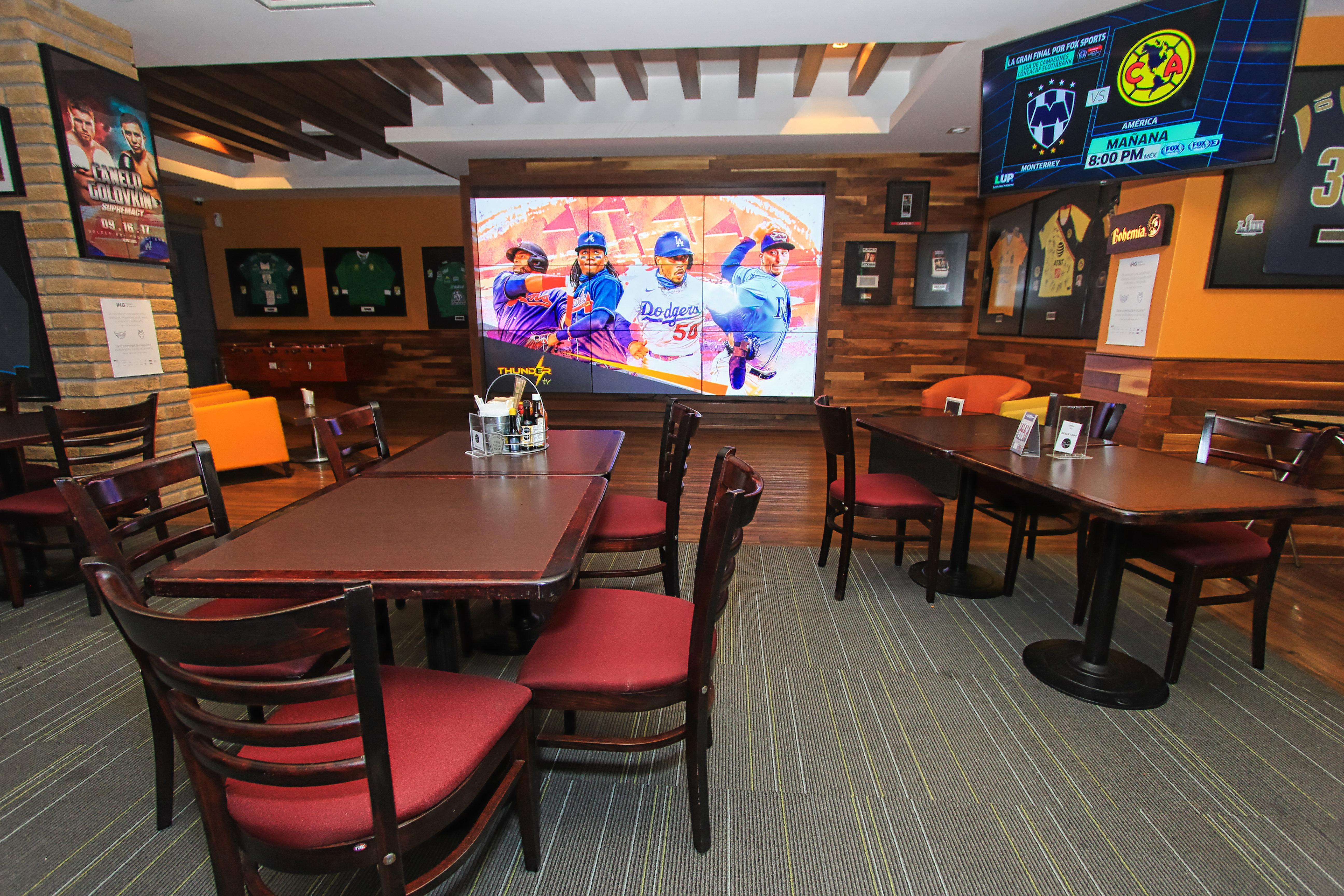 Holiday Inn & Suites Plaza Mayor By Ihg Leon Luaran gambar