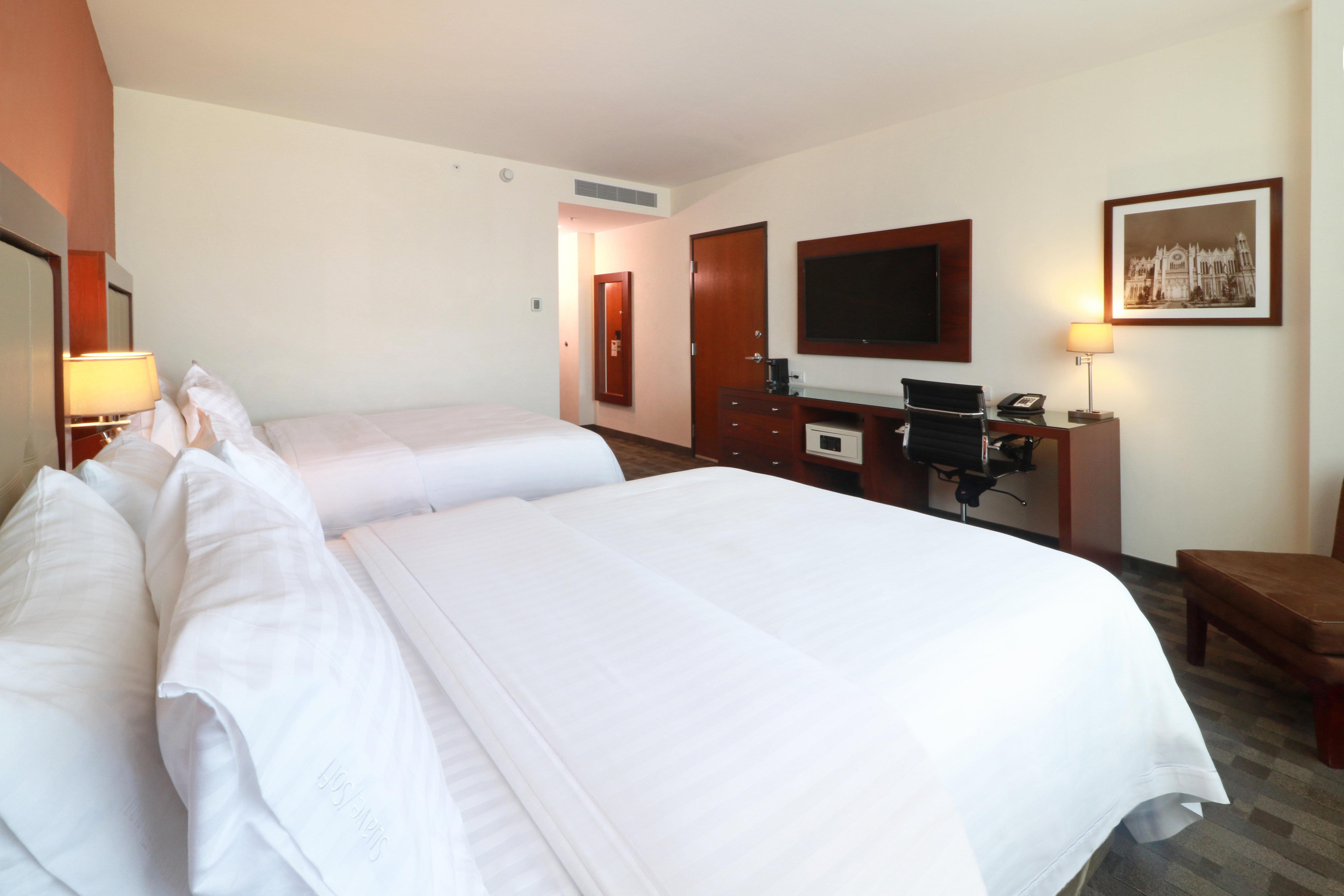 Holiday Inn & Suites Plaza Mayor By Ihg Leon Luaran gambar